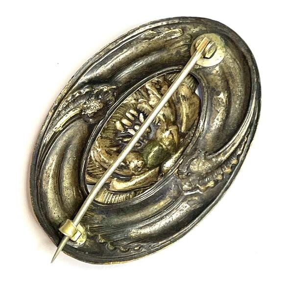 Vintage Brooch Repousse' Lotus Flower Vtg Costume Jewelry Pin A17 - Picture 5 of 6